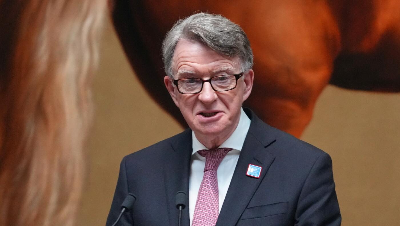 Caso Epstein, l’ex ambasciatore britannico Mandelson lascerà la Camera dei Lord