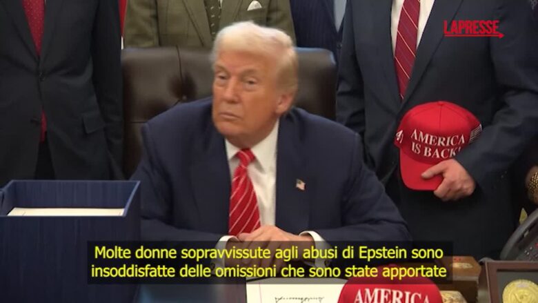 Usa, Trump contro la reporter Cnn: "Sei la peggior giornalista. Non ti ho mai vista sorridere"