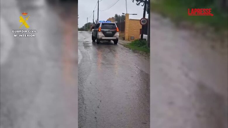 Spagna, il fiume Guadalente rischia di esondare: bloccati gli accessi nella zona di Jerez