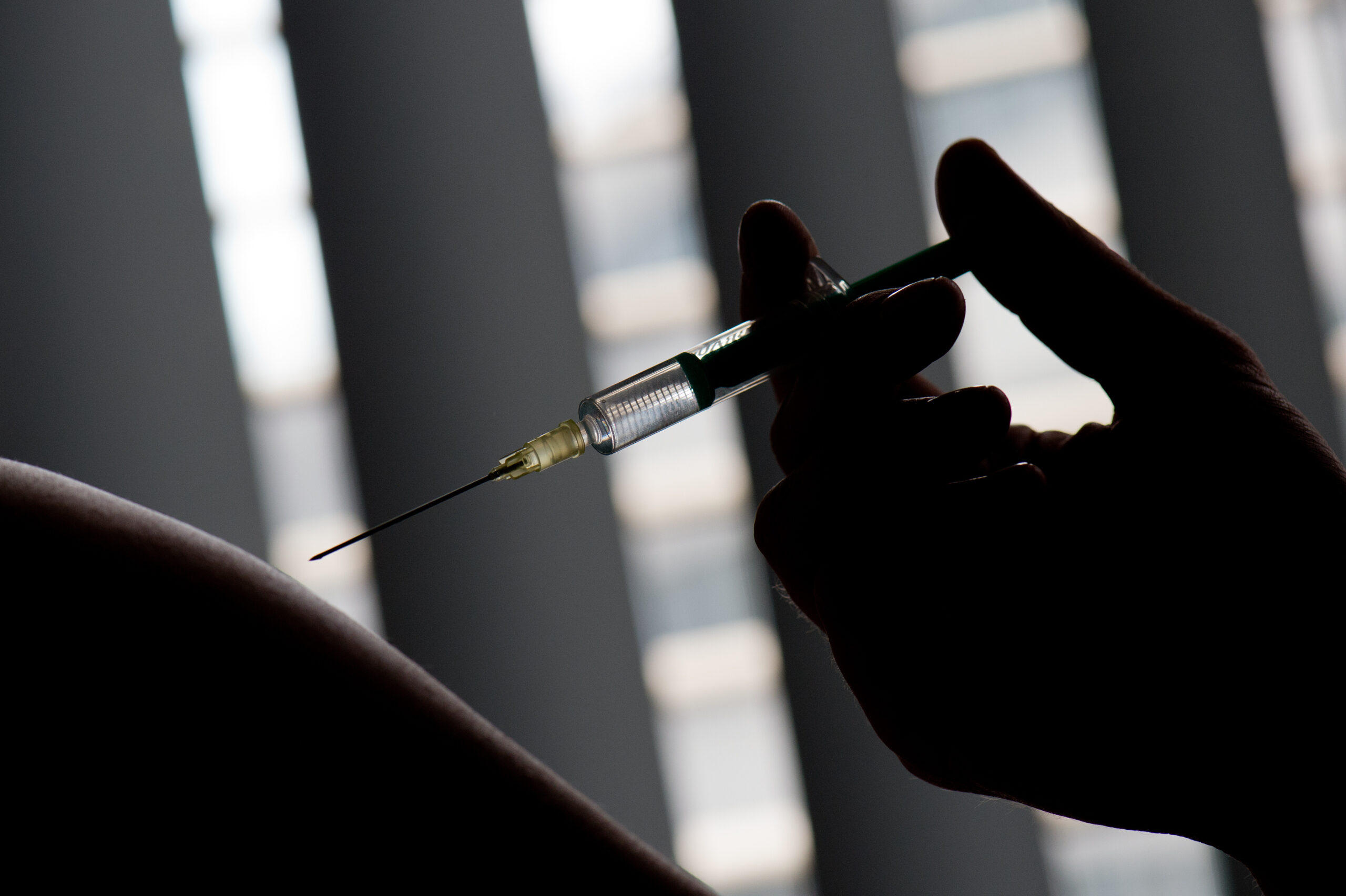 Vaccini e dubbi: esita quasi un adulto su 2, l’identikit Vaccini e dubbi: esita quasi un adulto su 2, l’identikit