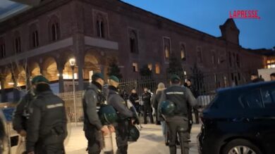 Milano Cortina 2026, studenti pro Pal protestano contro partecipazione Israele