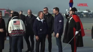 Olimpiadi 2026, il vicepresidente Usa Vance atterrato a Malpensa