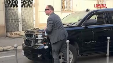 Olimpiadi 2026, l'autista di Vance pulisce l'auto del vicepresidente Usa