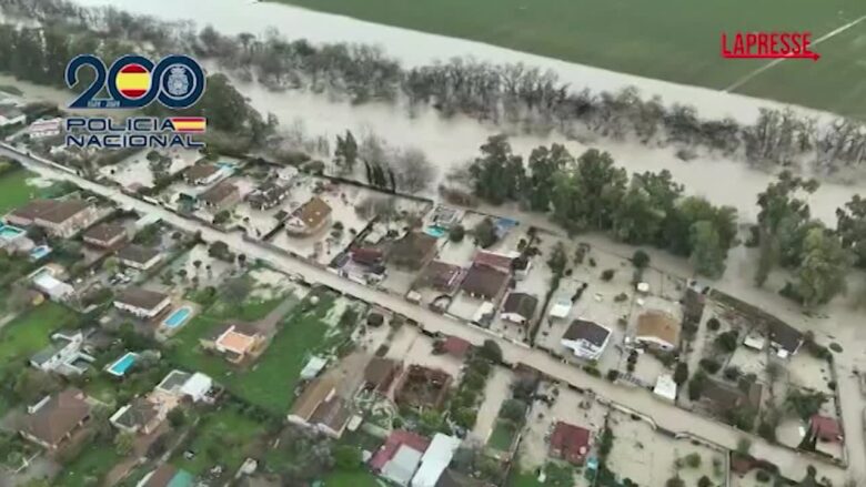 Maltempo in Spagna, gli allagamenti a Cordova visti dall'alto