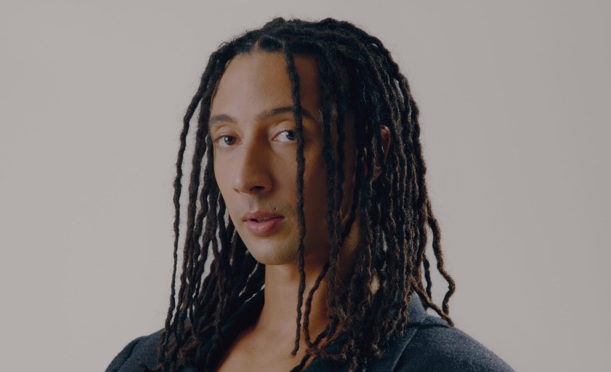 Ghali, fuori il nuovo brano ‘Basta’ dopo la polemica sulla cerimonia delle Olimpiadi Ghali, fuori il nuovo brano ‘Basta’ dopo la polemica sulla cerimonia delle Olimpiadi