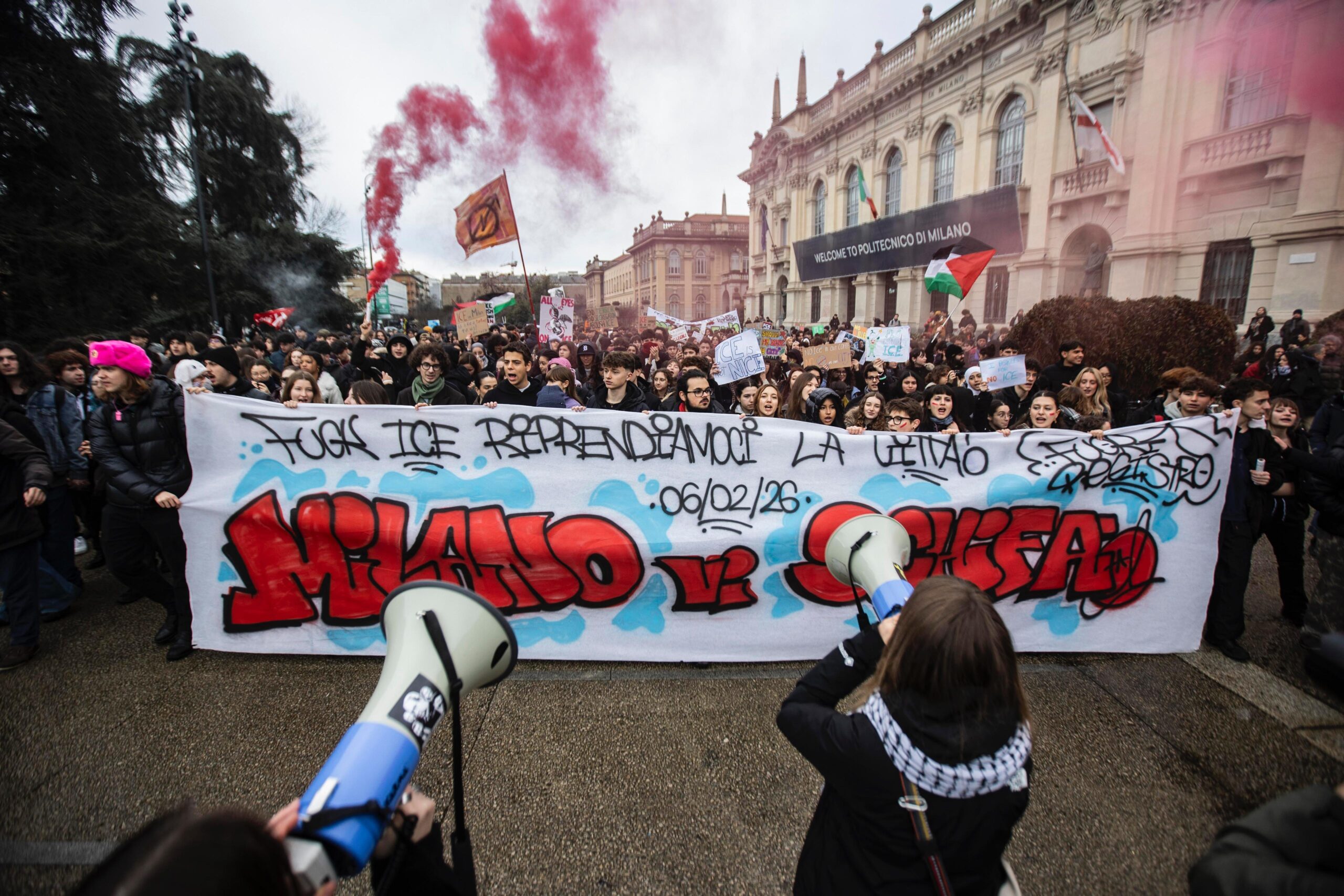 Olimpiadi 2026, in mille a manifestazione studenti contro presenza ICE Olimpiadi 2026, in mille a manifestazione studenti contro presenza ICE