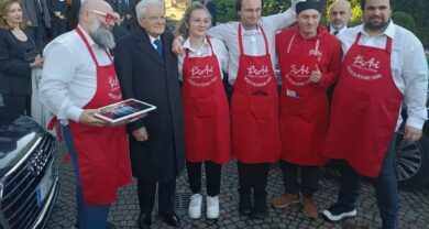 Olimpiadi 2026, Mattarella incontra a sorpresa i ragazzi di PizzAut