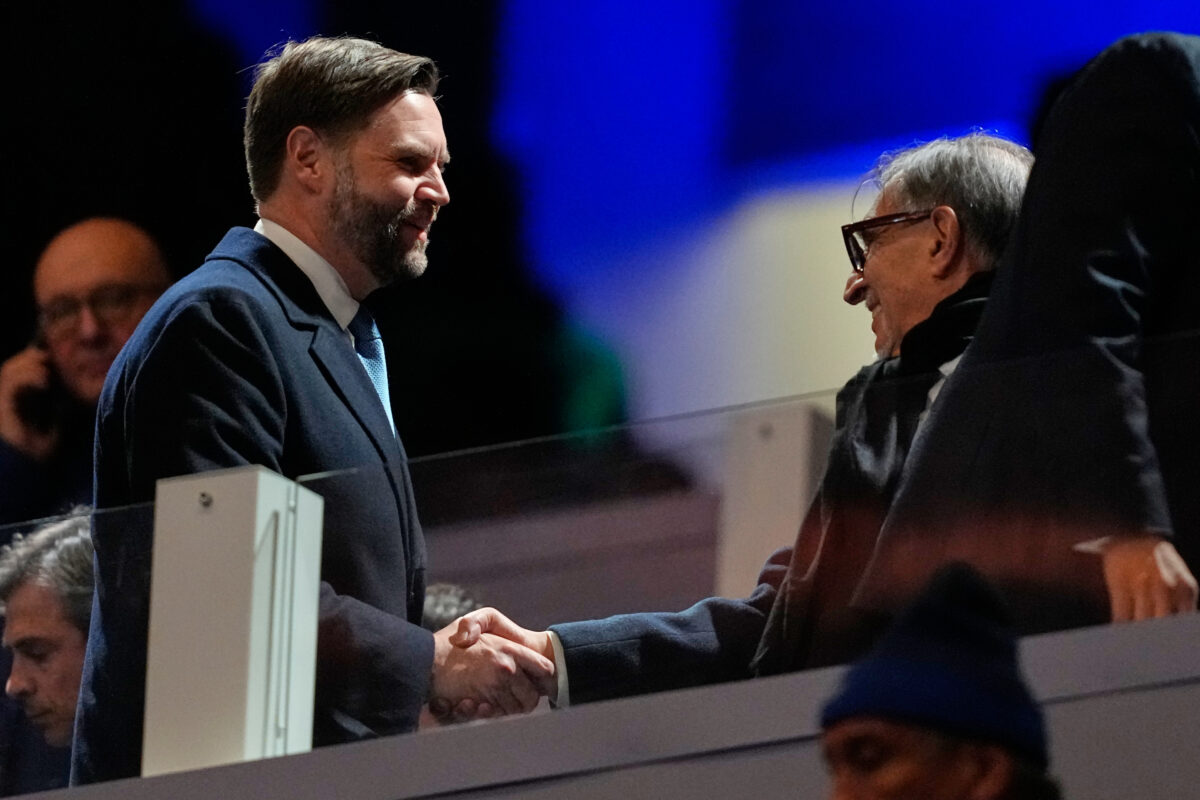 Galleria foto 'Cerimonia di apertura Olimpiadi 2026, le autorità in tribuna – Tutte le foto' - foto 4