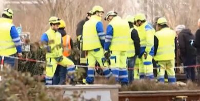 Incendio vicino binari a Pesaro, linea ferroviaria colpita e treni rallentati