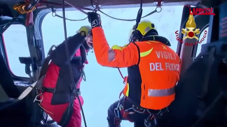 Montagna, valanga in Valtellina fa due morti e un ferito: il video dei Vigili del Fuoco