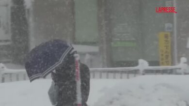 Giappone, nevicate record nel giorno delle elezioni