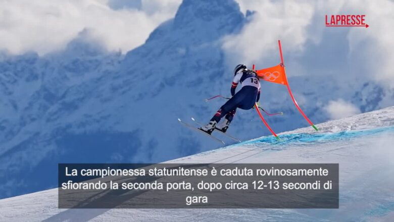 Milano Cortina, la brutta caduta di Lindsey Vonn nella libera femminile