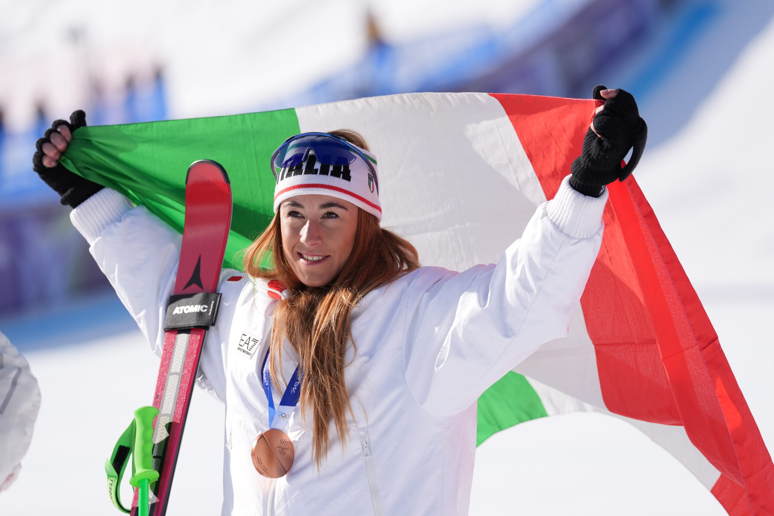 Olimpiadi 2026, argento Italia nella staffetta mista di biathlon. Bronzo per Goggia, Dalmasso, Lorello, Fischnaller e il team event di pattinaggio Olimpiadi 2026, argento Italia nella staffetta mista di biathlon. Bronzo per Goggia, Dalmasso, Lorello, Fischnaller e il team event di pattinaggio