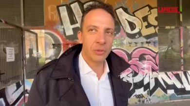 Roma, vandalizzato il liceo Righi. Il preside: "Tristi per questa tensione immotivata"