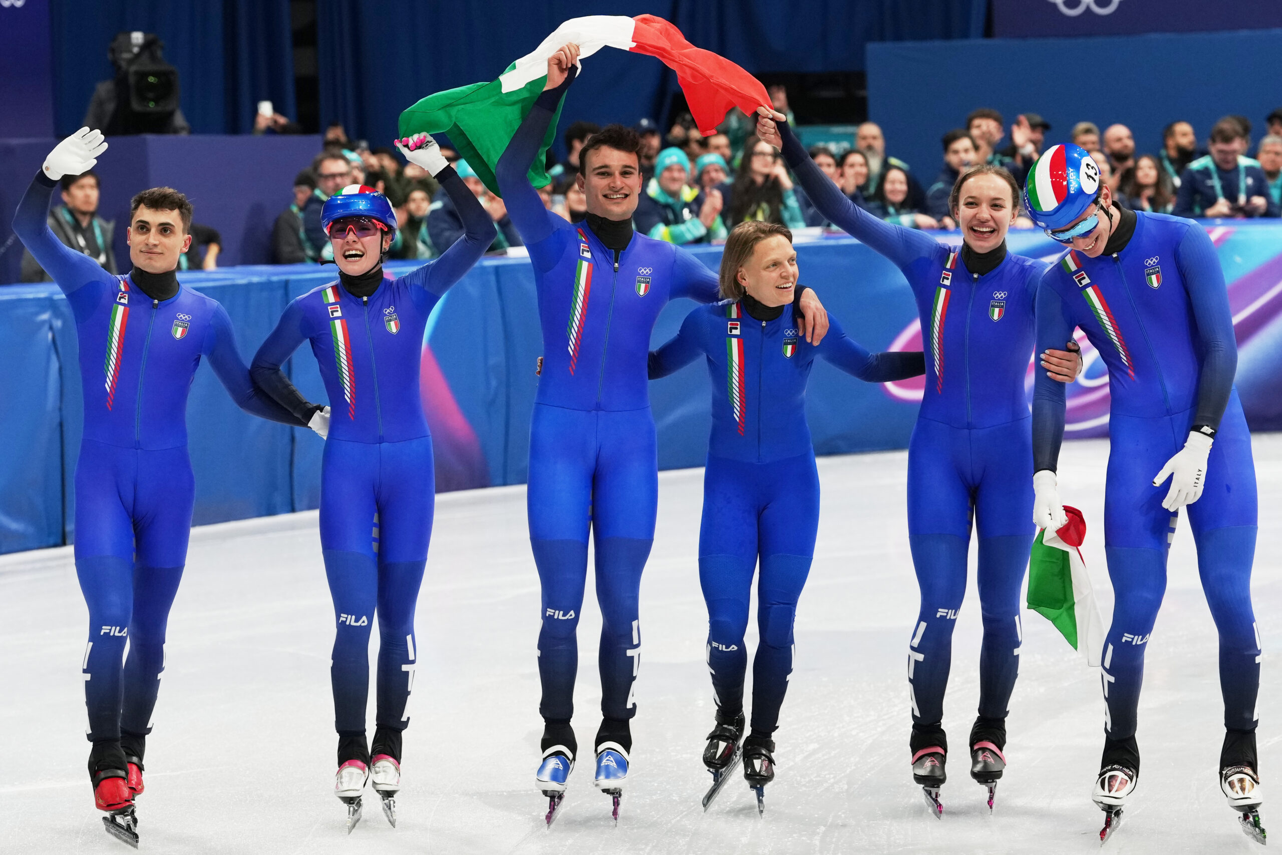 Arianna Fontana e gli altri azzurri: chi sono gli eroi dello short track oro alle Olimpiadi 2026 Arianna Fontana e gli altri azzurri: chi sono gli eroi dello short track oro alle Olimpiadi 2026