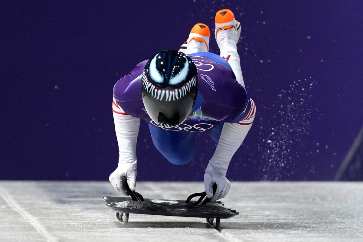 Olimpiadi 2026, skeleton: tutti i caschi degli atleti a Milano-Cortina