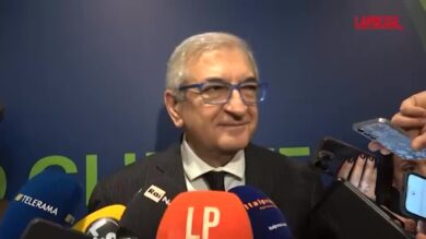 Ue, lapsus di Foti: ”Vertice? Nostra posizione concordata con Usa…Anzi no con Germania”