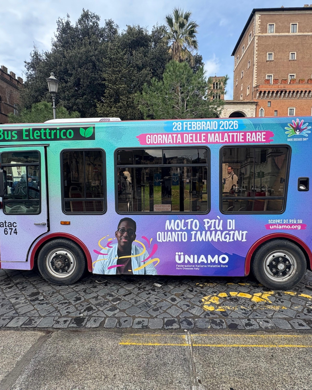 Malattie rare: il viaggio dei pazienti corre sul bus, le iniziative Malattie rare: il viaggio dei pazienti corre sul bus, le iniziative