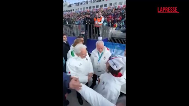 Olimpiadi 2026, Mattarella abbraccia Brignone: "Bravissima, ci contavo"