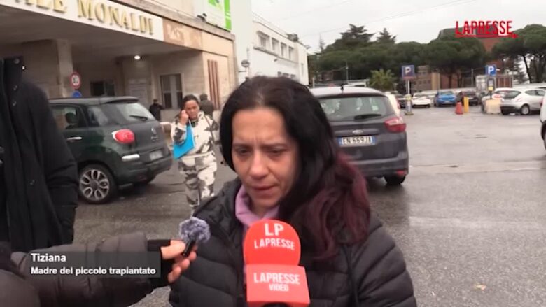 Napoli, la madre del bimbo che ha ricevuto un cuore danneggiato: "E' sempre più grave"