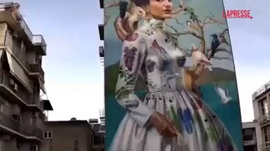 Grecia, murale omaggia Maria Callas: è il migliore del 2025