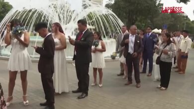 Perù, oltre cento coppie si sposano tutte insieme: le immagini dell'evento