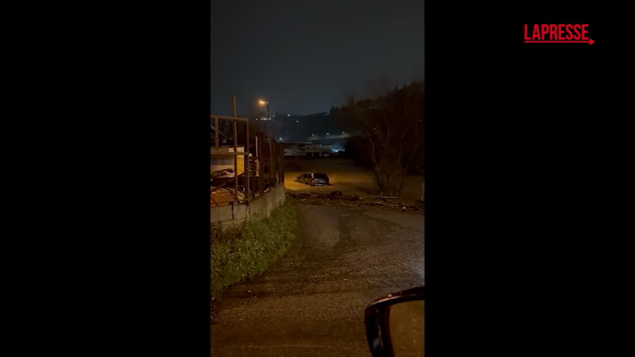 Esondati due fiumi in provincia di Cosenza, alcune famiglie isolate