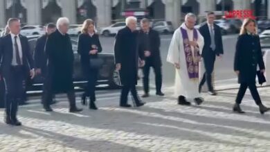 Funerali Zichichi, l'arrivo del presidente Mattarella in chiesa