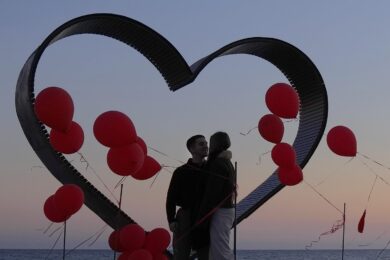 San Valentino 2026, oltre il 50% degli italiani lo festeggia: ecco quanto spende