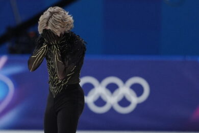 Olimpiadi 2026, Malinin flop: il fenomeno del pattinaggio artistico sbaglia e chiude ottavo