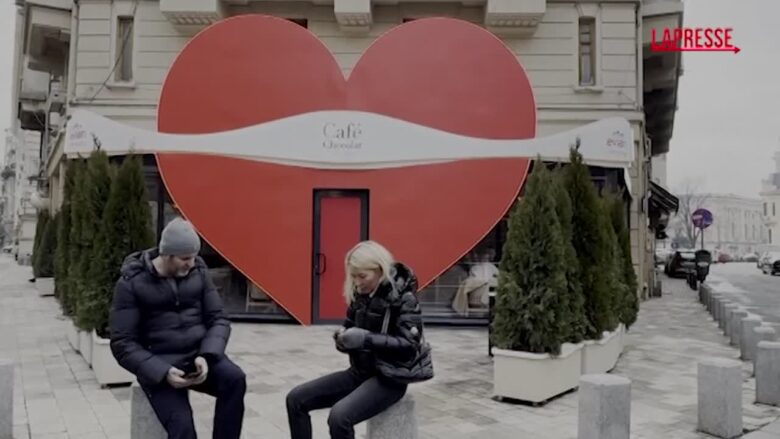 Romania, cuori e fiori: ecco come Bucarest si prepara al San Valentino