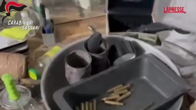 Sassari, arrestato un uomo: aveva in casa armi, esplosivo e cocaina