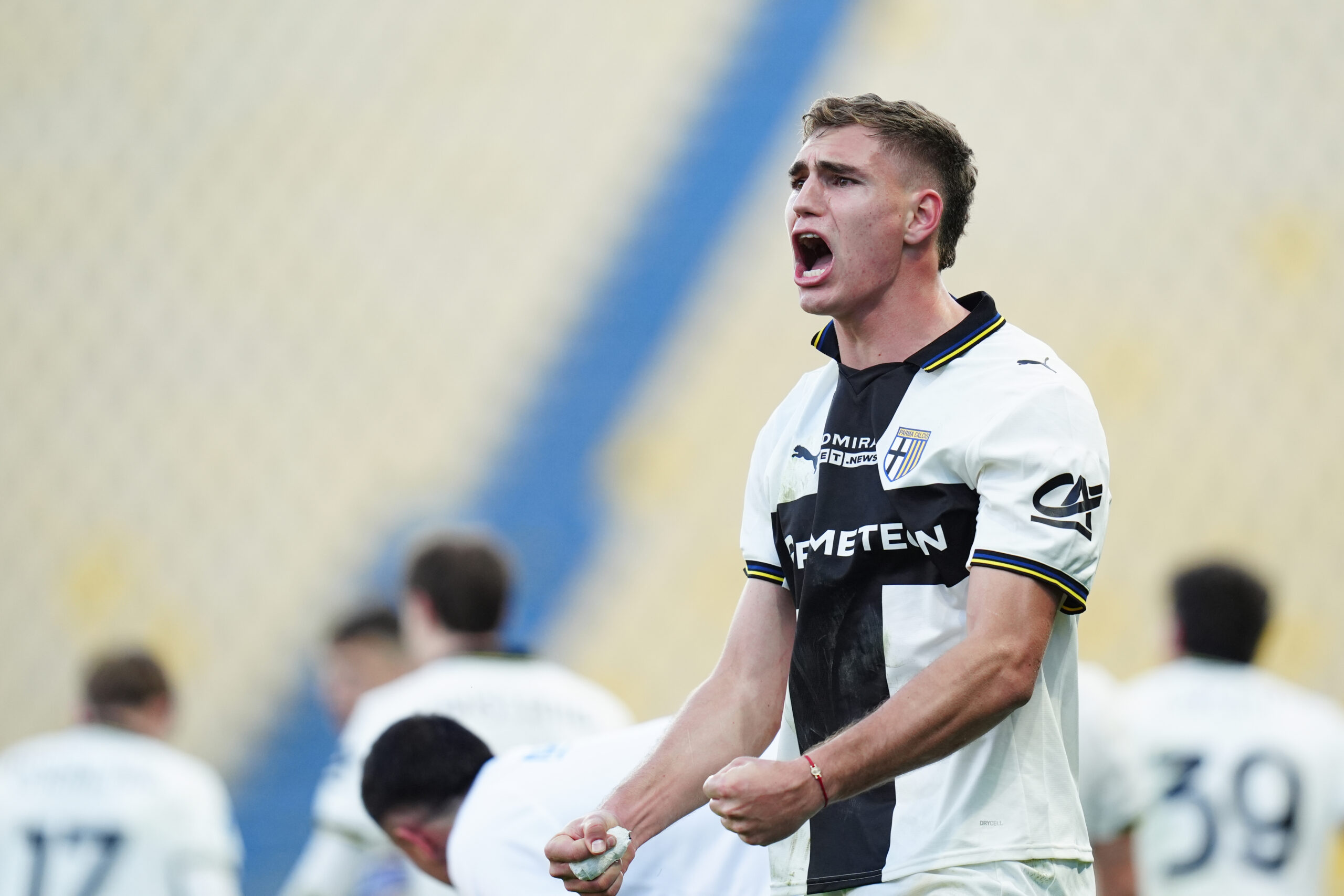 Parma-Verona 2-1, i ducali vincono nel finale. Tra Cremonese-Genoa finisce 0-0 Parma-Verona 2-1, i ducali vincono nel finale. Tra Cremonese-Genoa finisce 0-0