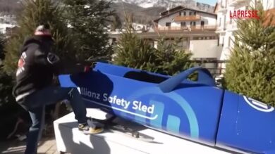 Olimpiadi 2026, la leggenda del rap Flavor Flav rompe un bob: "Non è colpa mia"