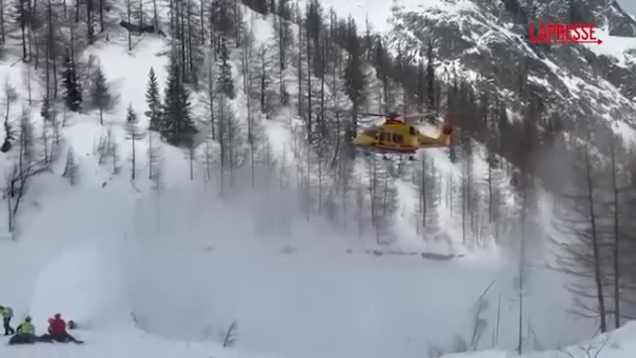 Valanga fuoripista sopra Courmayeur, le operazioni del Soccorso Alpino