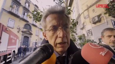 Incendio distrugge teatro Sannazaro, Manfredi: "Ferita profonda per Napoli"