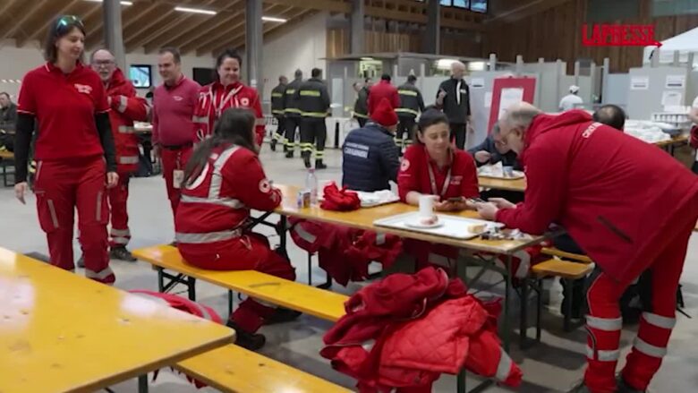 Olimpiadi 2026, a Predazzo tra chi serve i pasti per i volontari: "Esperienza positiva e di unione con gli altri"