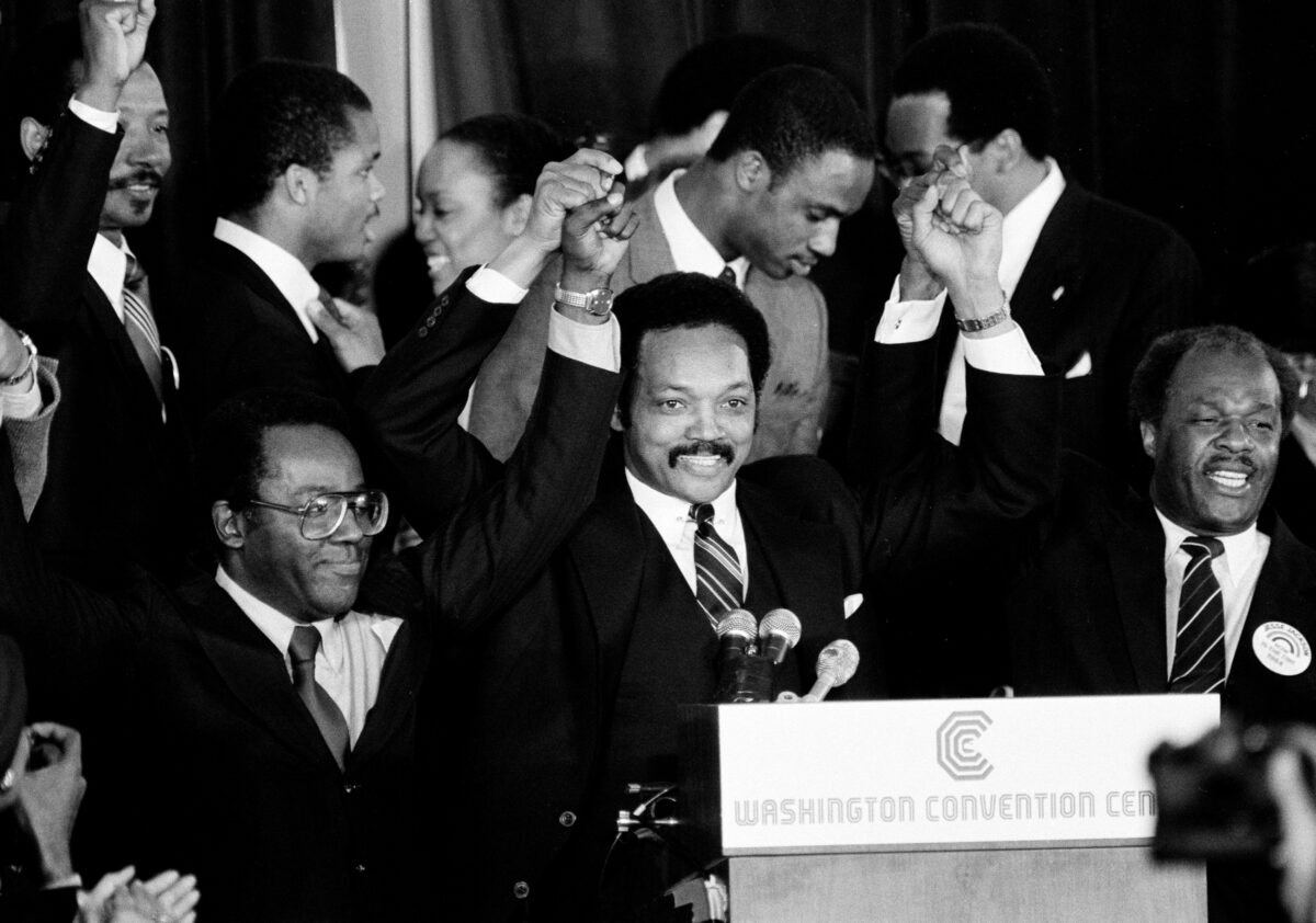 Galleria foto 'Jesse Jackson, da Martin Luther King a Mandela: le foto storiche del reverendo icona dei diritti civili' - foto 5