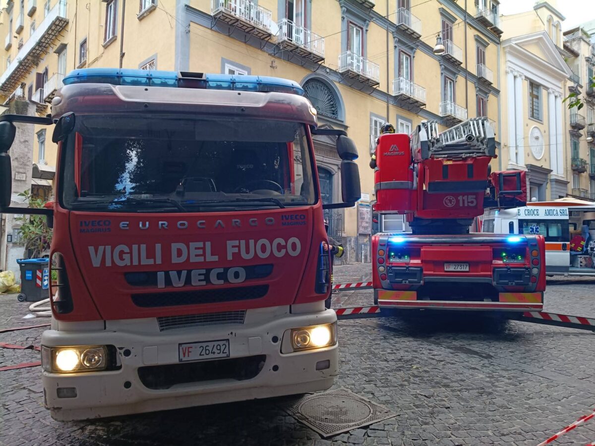 Galleria foto 'Il Teatro Sannazaro di Napoli prima e dopo l’incendio – Le foto' - foto 9