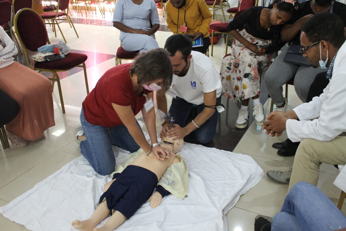 Eritrea, 300 operatori formati sulle emergenze pediatriche: l’iniziativa