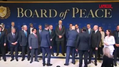 Board of Peace, Trump e i leader dei Paesi membri posano per la "foto di famiglia"
