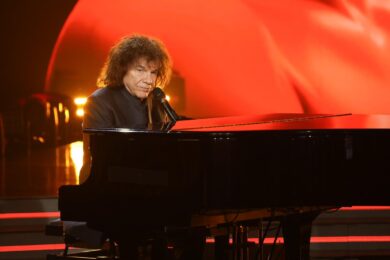 Riccardo Cocciante compie 80 anni e torna con un nuovo singolo