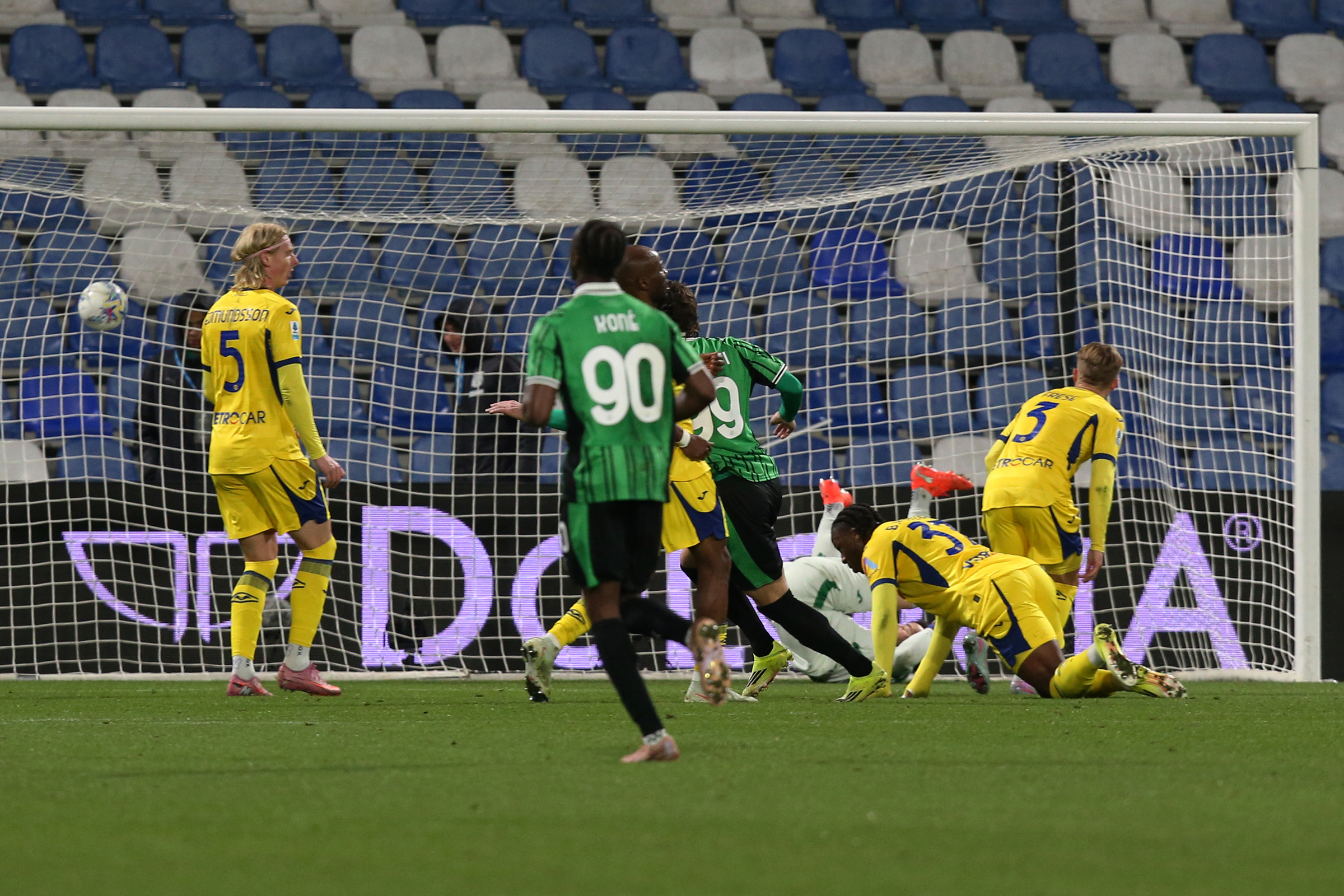 Serie A, Sassuolo-Verona 3-0