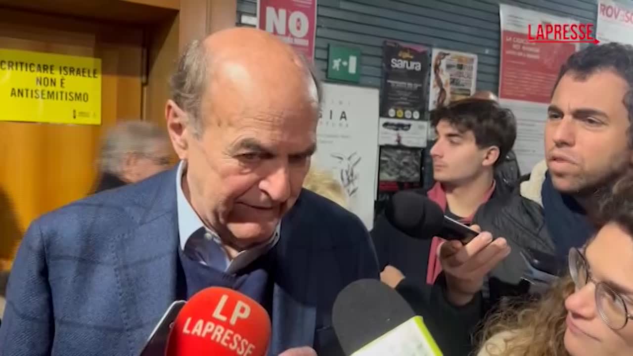 Roma, Bersani: "Spin Time? Non si permettano di toccarlo finché non sgomberano CasaPound"