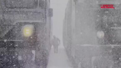 Romania, Bucarest alle prese con un'altra tempesta di neve