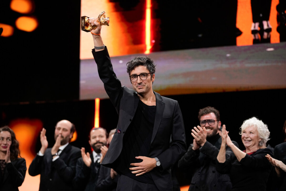 Berlinale, Orso d’Oro a ‘Yellow Letters’ di Ilker Catak Berlinale, Orso d’Oro a ‘Yellow Letters’ di Ilker Catak