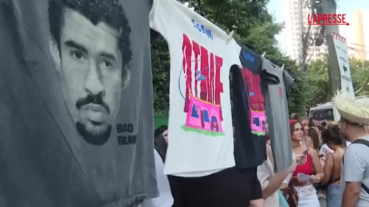 bad bunny in brasile folla scatenata prima del concerto di san paolo da Lapresse.it bad bunny in brasile folla scatenata prima del concerto di san paolo