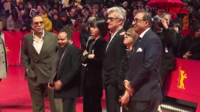 Berlinale, Orso d'Oro a 'Yellow Letters': i protagonisti del Festival sul red carpet