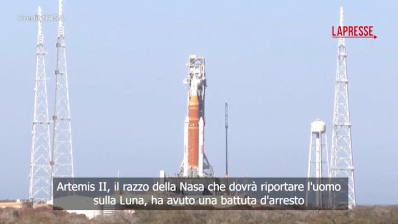 Artemis II verso la Luna, Nasa rinvia la missione: "Non si farà a marzo"