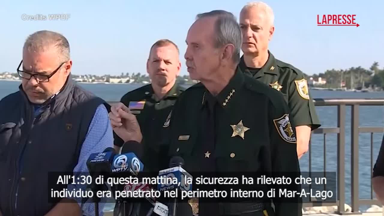 mar a lago lo sceriffo l uomo ha alzato il fucile in posizione di tiro da Lapresse.it mar a lago lo sceriffo l uomo ha alzato il fucile in posizione di tiro